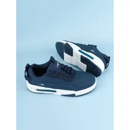 JQR Men Solid Sneakers