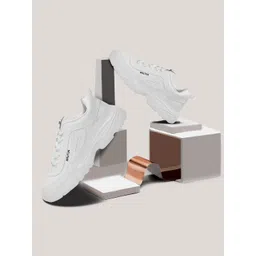 Bruton Men Mesh Running Non-Marking Shoes