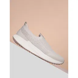 Metro Men Leather Sneakers