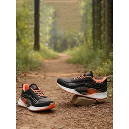 HIROLAS Men Mesh Running Shoes