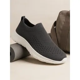 KRAASA Men Mesh Walking Non-Marking Shoes