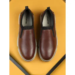 Mochi Men Leather Slip-On Sneakers