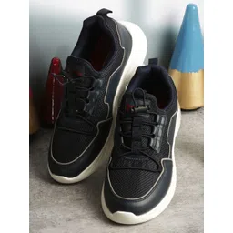 The Roadster Lifestyle Co Men Lightweight Lace-Up Casual Sneakers