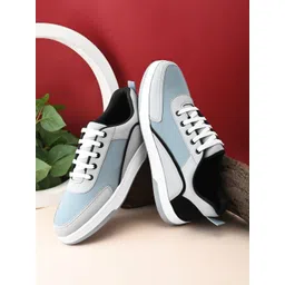 The Roadster Lifestyle Co Men Lace Up Colourblocked Sneakers