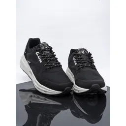 Red Tape Men Textured Everyday Sneakers