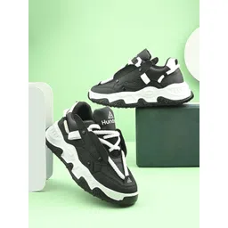 Hundo P Men Woven Design Sneakers