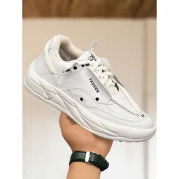 HIDA Men Training or Gym Lace-Ups Non-Marking Sports Shoes