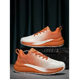 GRITPRO Men Textured Sneakers