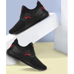 Pacer Slip on V3 Sneakers For Men