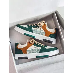 Layasa New Fashion Sneakers For Men