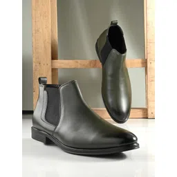The Roadster Lifestyle Co. Men Mid-Top Chelsea Boots