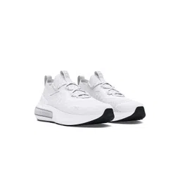UNDER ARMOUR Phantom 4 Men Sports Shoes