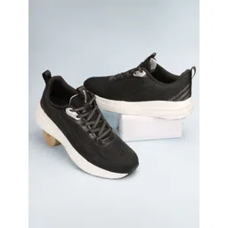 Aqualite Men Sneakers