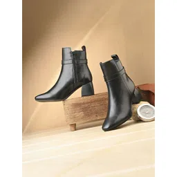 DressBerry Women Round Toe Chelsea Boots