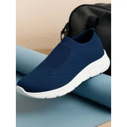 KRAASA Men Mesh Walking Non-Marking Shoes