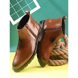 Roadster Men Tan Solid Casual Chelsea Boots