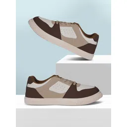 Bata Men Colourblocked Round Toe Lace-Ups Sneakers