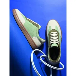 The Roadster Lifestyle Co Men Lace Up Casual Sneakers