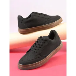 Fashion Victim Men Textured Velvet Lace Ups Sneakers