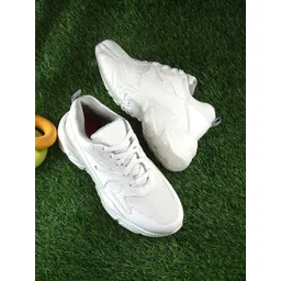 The Roadster Lifestyle Co Women Lightweight Casual Sneakers