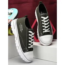 glitchez Men Sneakers