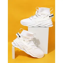 RapidBox Men Woven Design Lace Up Sneakers