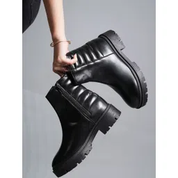 The Roadster Life Co Women Casual Chunky Boots