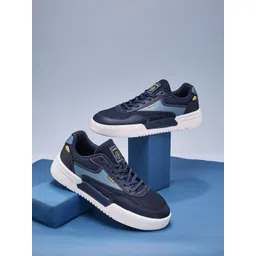 Campus Men Colourblocked Sneakers