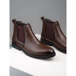The Roadster Lifestyle Co. Men Block Heeled Chelsea Boots