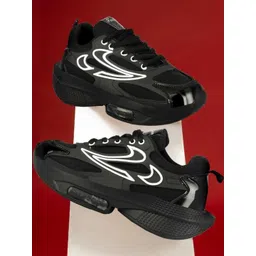 FreeMo Men Black Casual Shoes