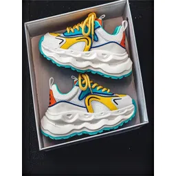 Fition Men White & Green Mesh Casual Sneakers