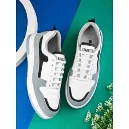 The Roadster Lifestyle Co Men Lace Up Colourblocked Sneakers