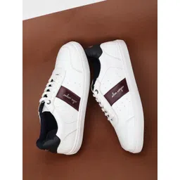 Allen Cooper Men Colourblocked Round Toe Lightweight Sneakers