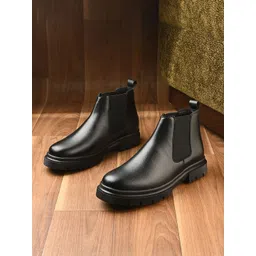 The Roadster Lifestyle Co Men Block-Heeled Chelsea Boots