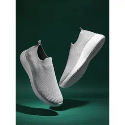 glitchez Men Lace-Ups Round Toe Sneakers