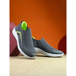 HRX by Hrithik Roshan Men Running Non-Marking Shoes