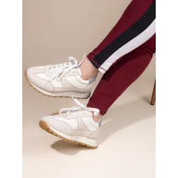The Roadster Lifestyle Co. Women Colourblocked Round Toe Lace-Ups Sneakers