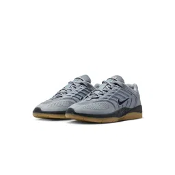 Nike Men's SB Vertebrae Skate Shoes