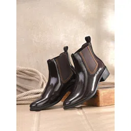 The Roadster Lifestyle Co Women Chelsea Boots