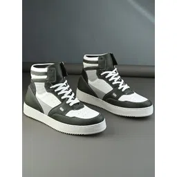 Mactree Men Colourblocked Sneakers