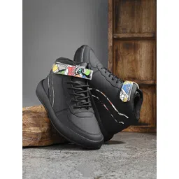 knoos Men Colourblocked Sneakers