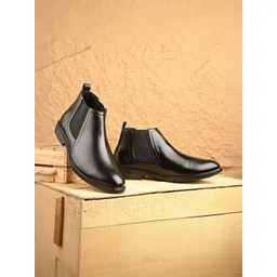 glitchez Men Sneakers