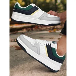 Bond Street Hustle Men Colourblocked Lace-Ups Sneakers