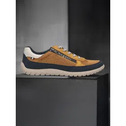 Bugatti Men Woven Design Sneakers