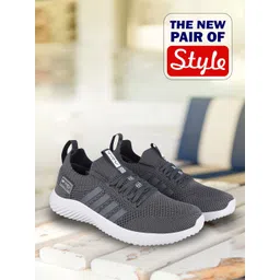 TRV Men Mesh Running Non-Marking Shoes