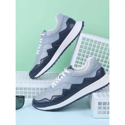 Mochi Men Colourblocked Lace-Ups Sneakers