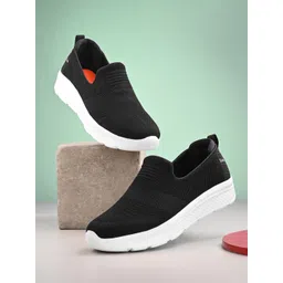 BIRDE Men Textured Slip-On Sneakers