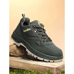 Aqualite Men Colourblocked Sneakers