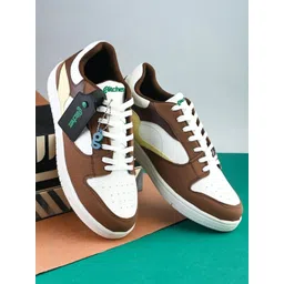 glitchez Men Colourblocked Sneakers