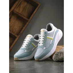 The Roadster Lifestyle Co Men Colourblocked Running Shoes
